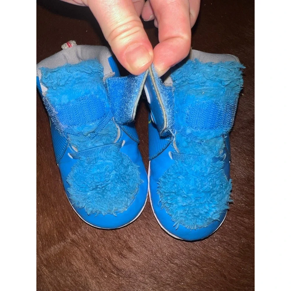 Nike fast and furry shoes 8c (USED)